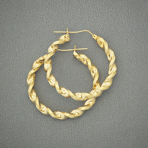 Pair of 10k yellow gold 4mm twisted hollow circle hoop earrings 1.5 inch