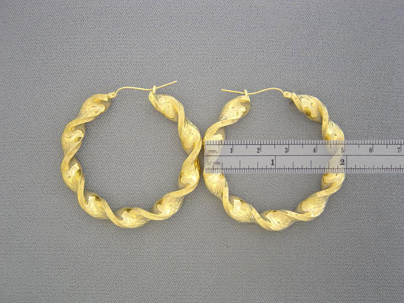 10K gold 8mm twisted hoop earring