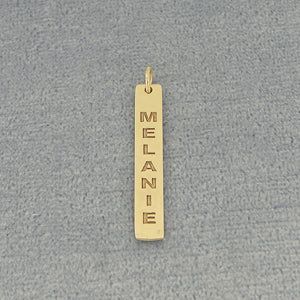 'Solid Gold Name Engraved Vertical Bar Pendant 1 GC32'''